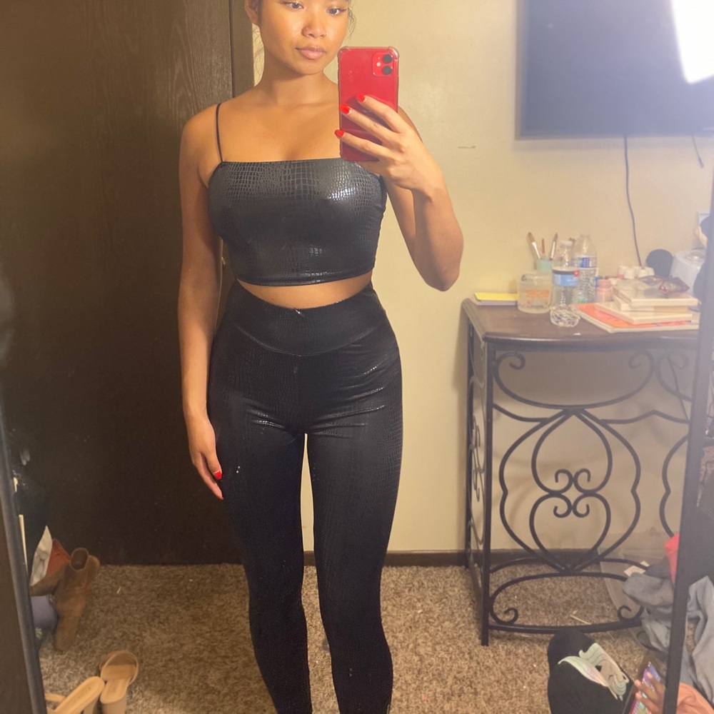 Two piece set